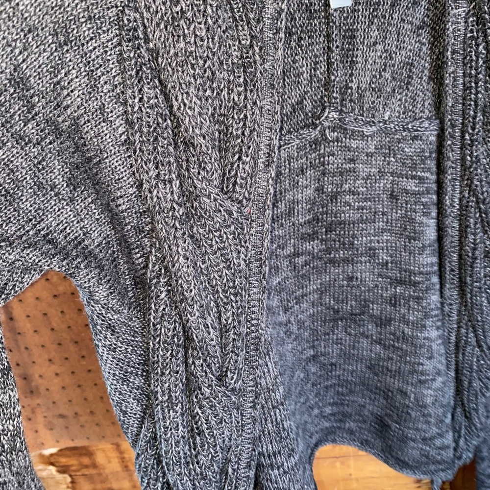Grey cardigan - Picture 2 of 3